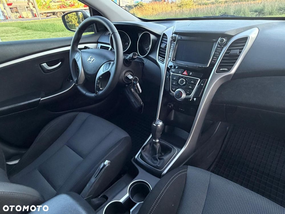 Hyundai i30 1.4 Premium - 6