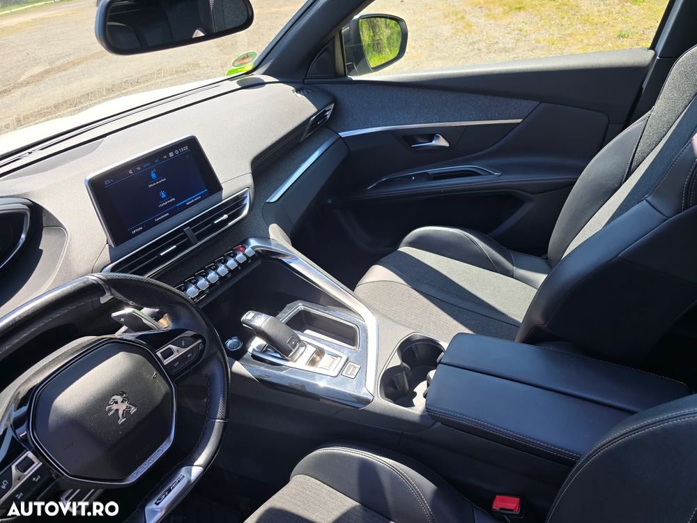 Peugeot 5008 1.6 Puretech Turbo s&s EAT8 GT-Line - 11
