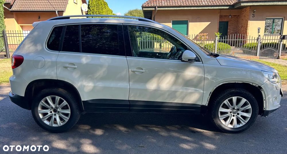 Volkswagen Tiguan - 4