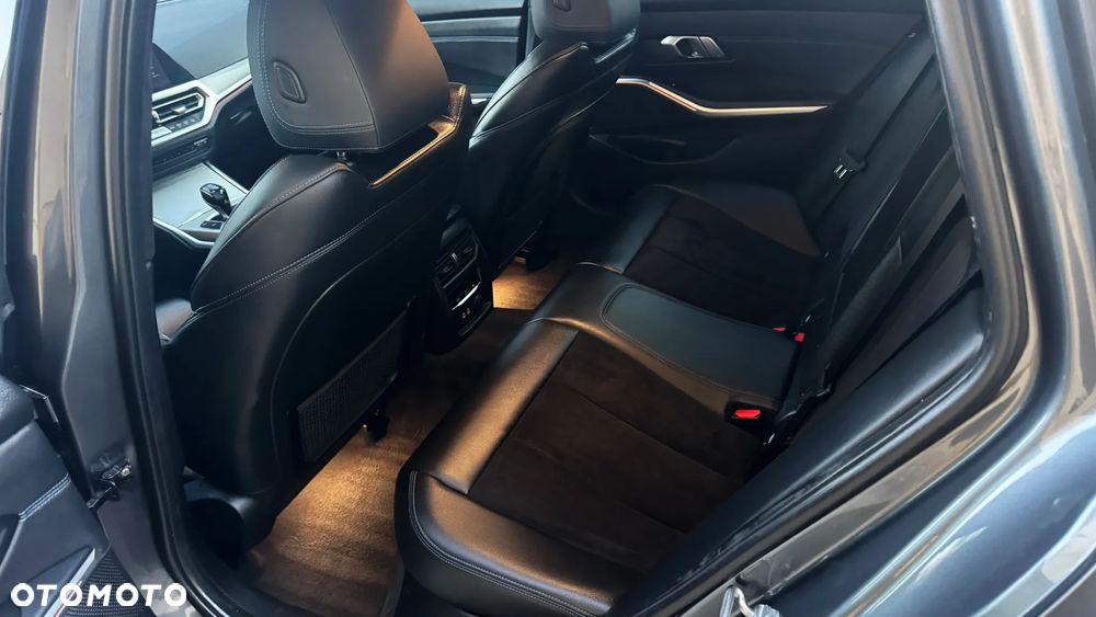 BMW Seria 3 320d M Sport Shadow sport - 18