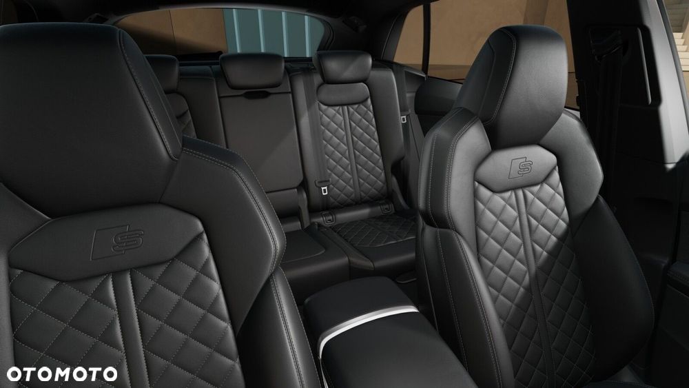 Audi Q8 - 12