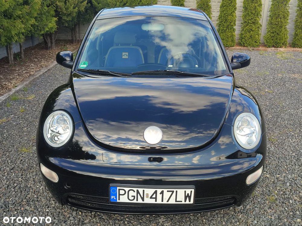 Volkswagen New Beetle - 1