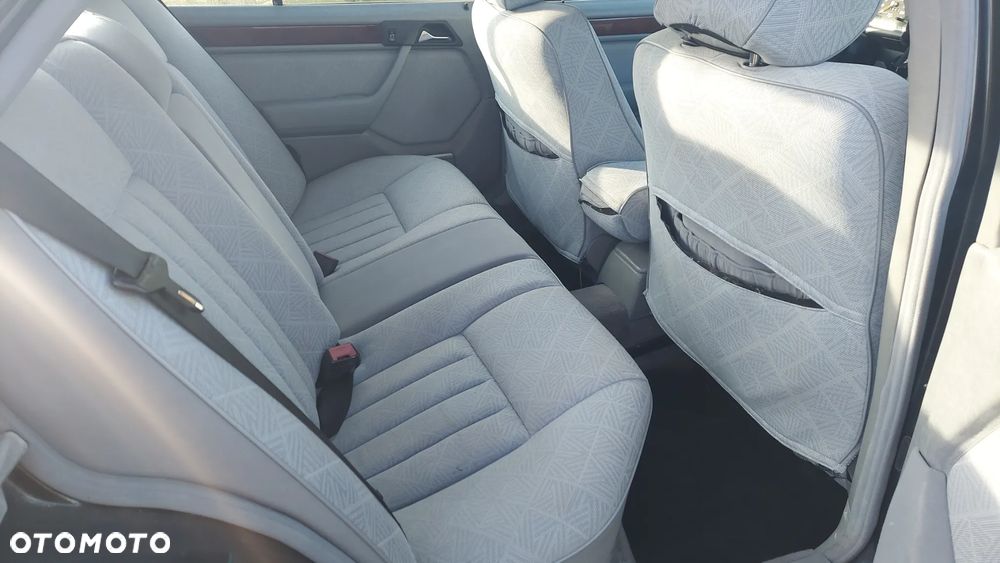 Mercedes-Benz W124 (1984-1993) - 8