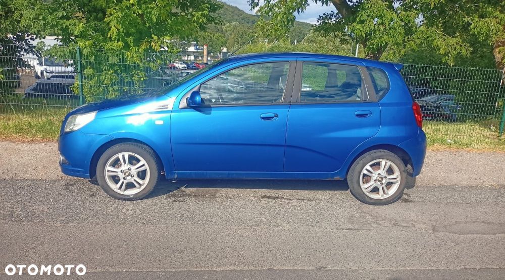 Chevrolet Aveo - 2
