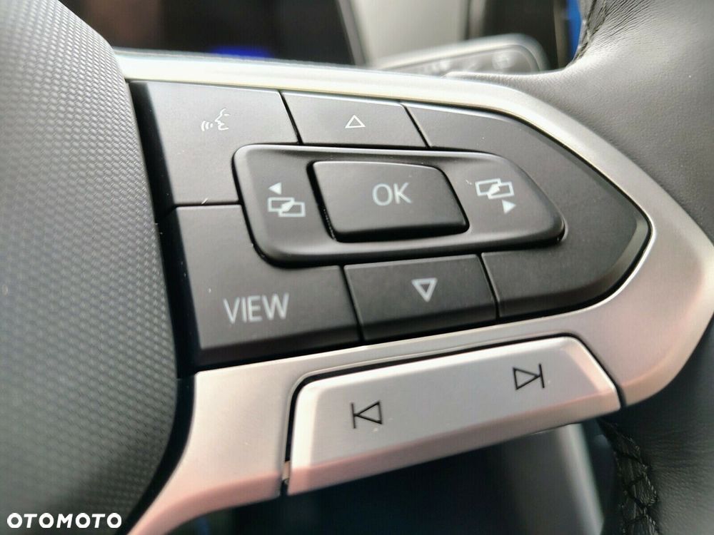 Volkswagen T-Roc - 13