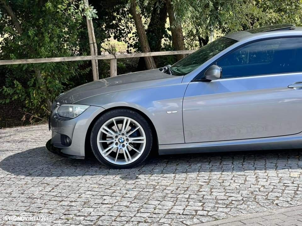 BMW 320 d Coupe Edição M Auto - 9