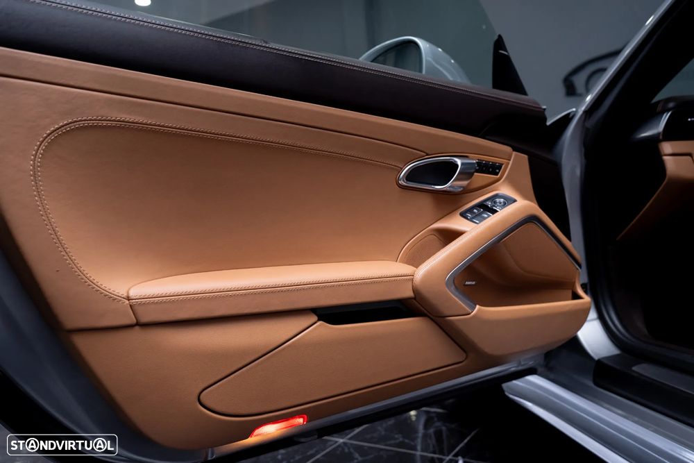 Porsche 911 (991) Carrera 4 S PDK - 28