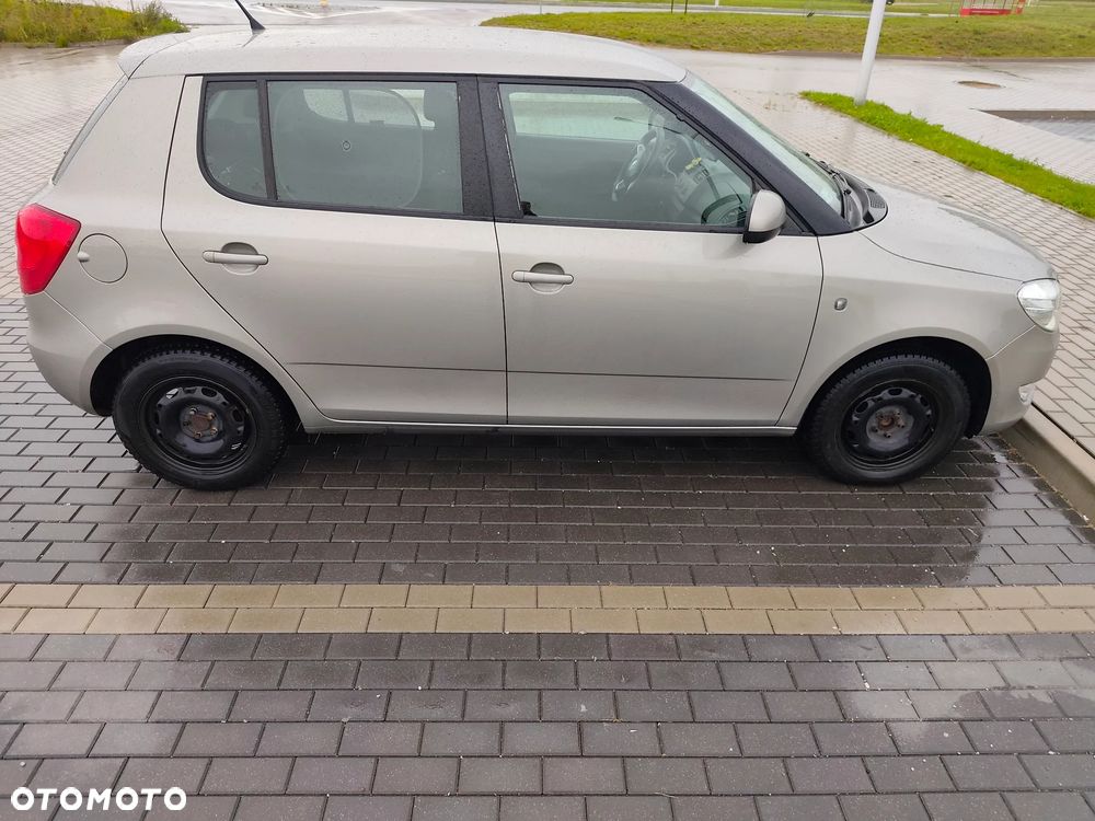 Skoda Fabia 1.4 16V Ambition Plus - 5