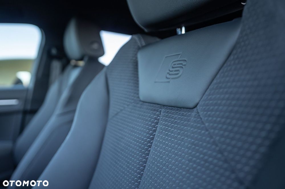 Audi Q3 Sportback - 11