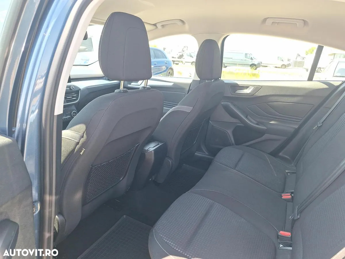 Ford Focus 1.0 EcoBoost Connected - 14
