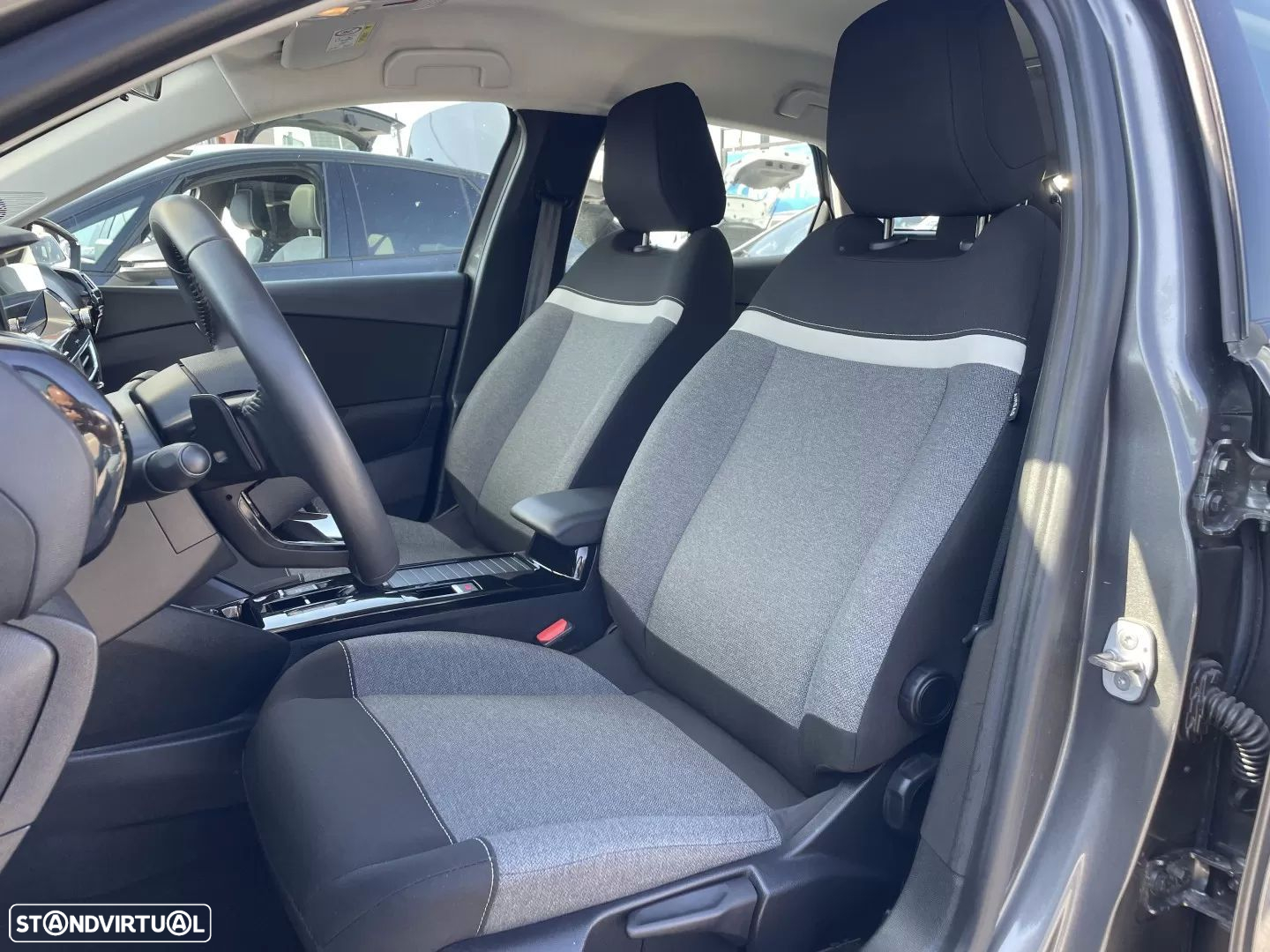 Citroën C4 1.2 PureTech Feel Pack EAT8 - 13