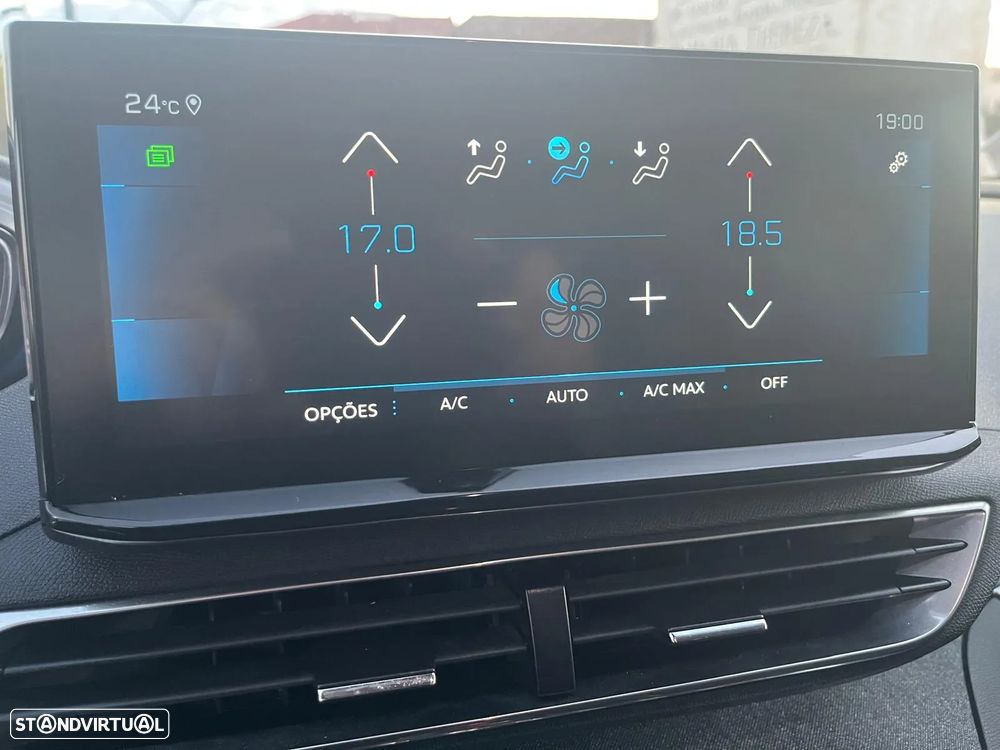 Peugeot 3008 1.5 BlueHDi Allure EAT8 - 32