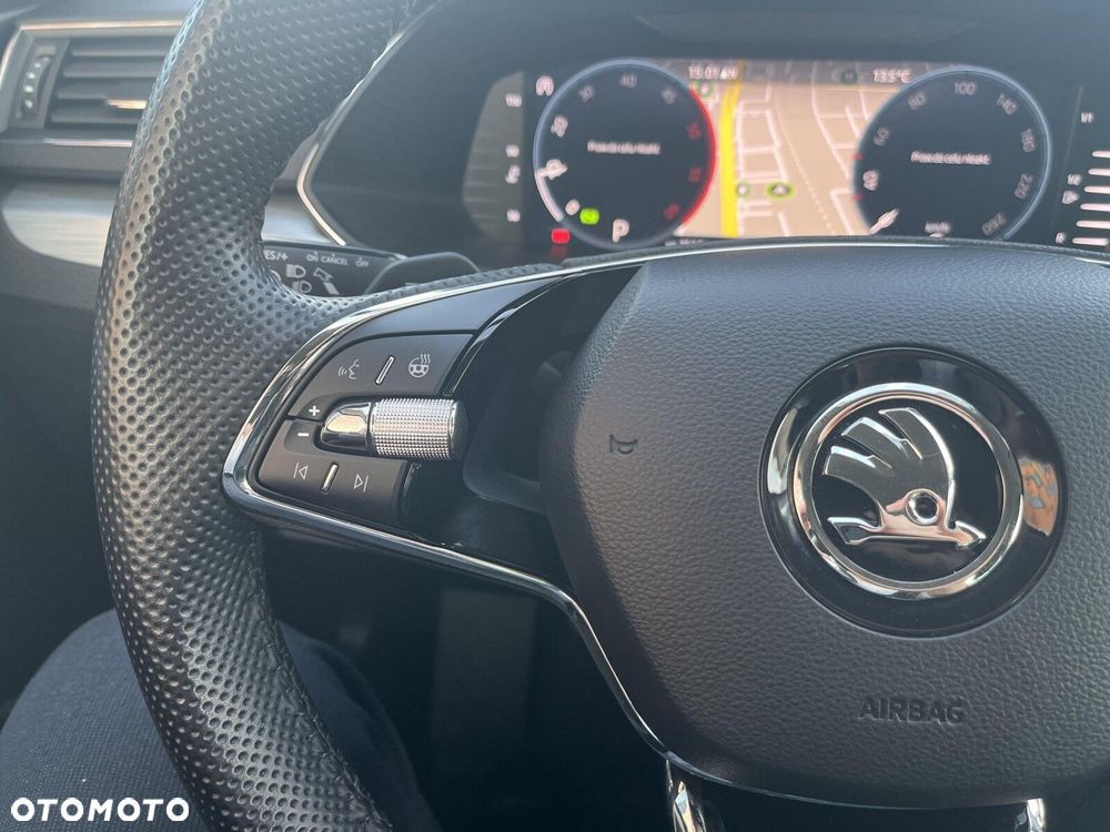 Skoda Superb 2.0 TDI SCR Ambition DSG - 17