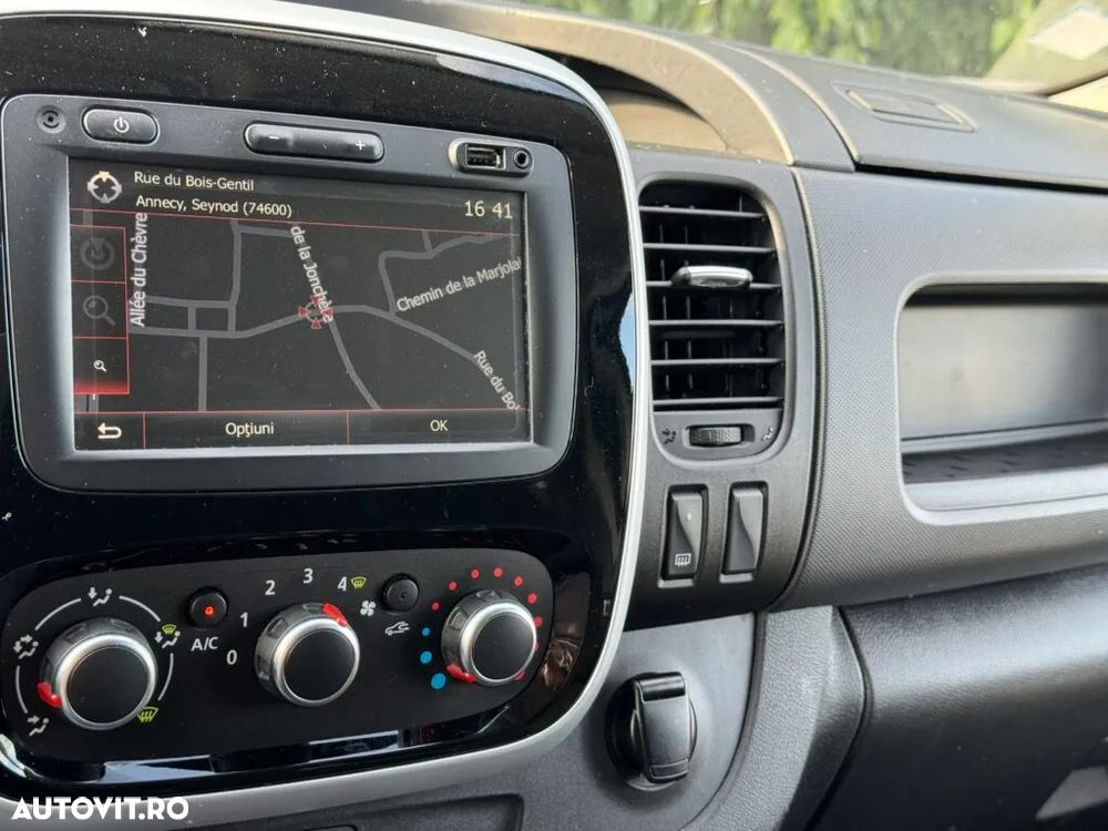 Renault Trafic GRAND CONFORT 1.6 dci 95 CP - 27