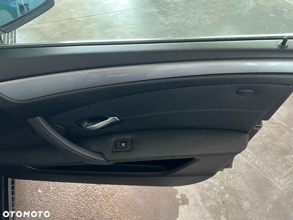 BMW Seria 5 - 29