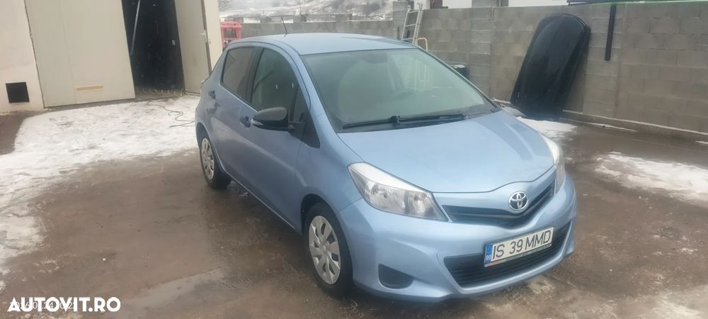 Toyota Yaris 1.3 VVT-i Luna - 1