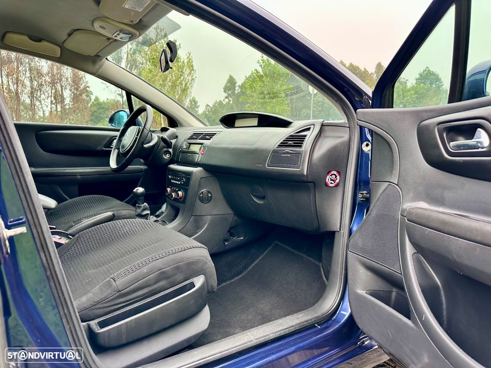 Citroën C4 1.4 16V SX - 25