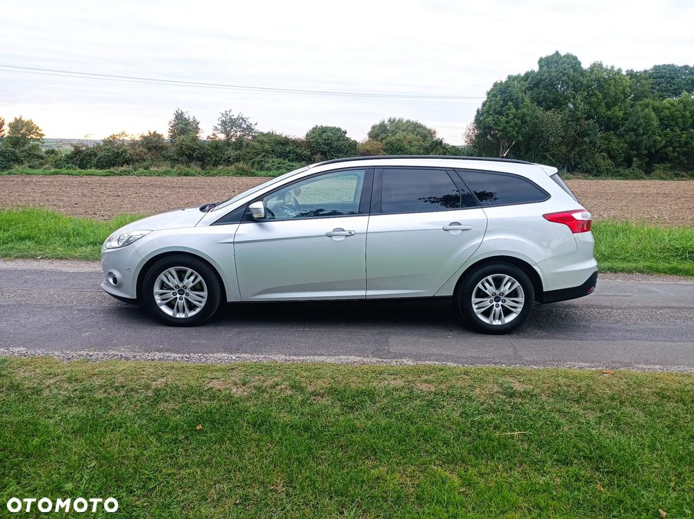 Ford Focus 1.6 TDCi DPF SYNC Edition - 3