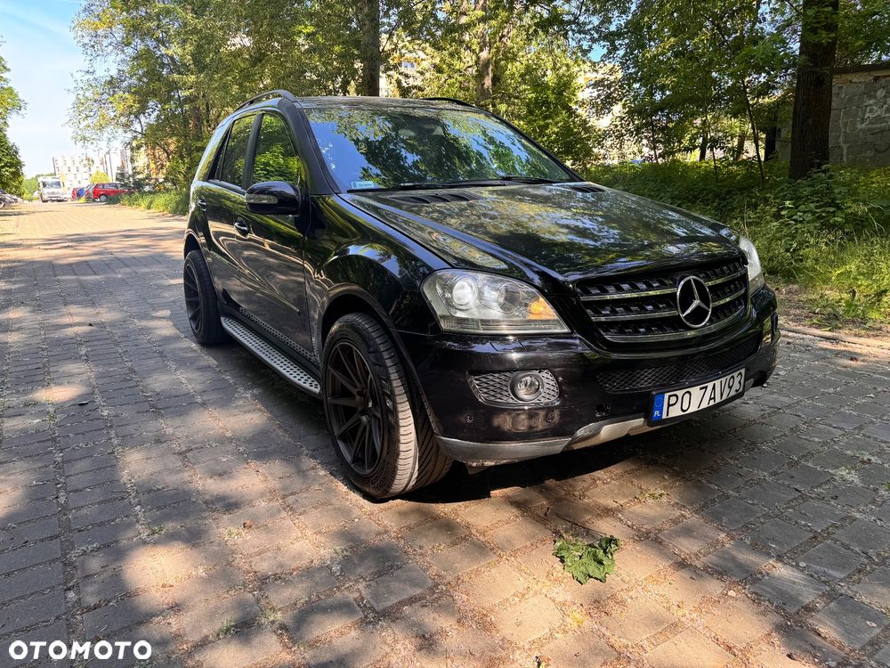 Mercedes-Benz ML - 14