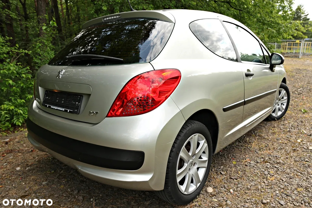 Peugeot 207 1.4 Trendy - 22