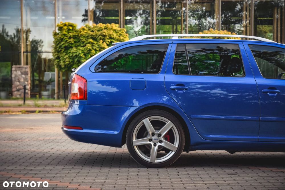 Skoda Octavia 2.0 TSI RS - 36
