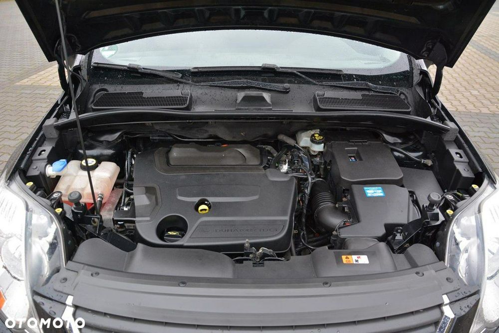 Ford Kuga 2.0 TDCi 2x4 Titanium - 31