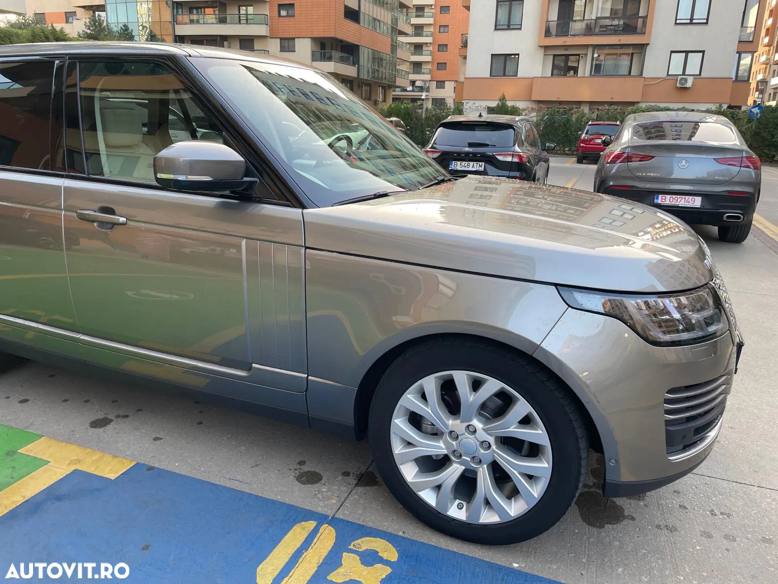 Land Rover Range Rover 3.0L SDV6 Vogue - 10