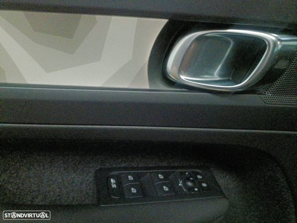 Volvo C40 Recharge Plus - 17