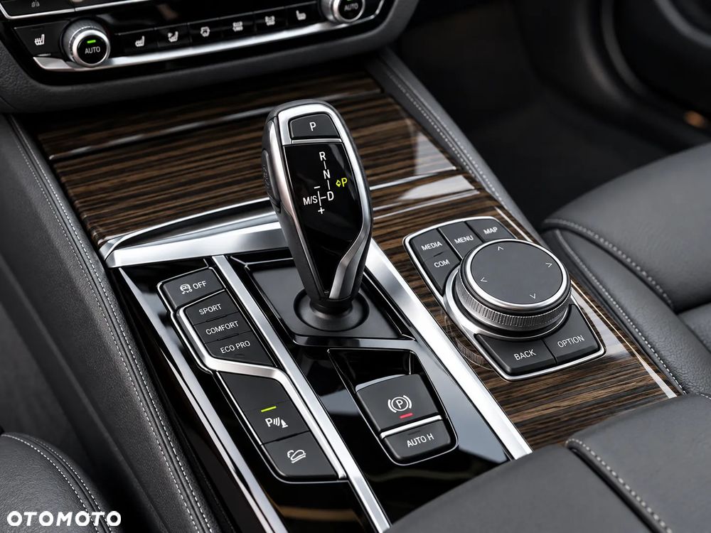 BMW Seria 5 - 13