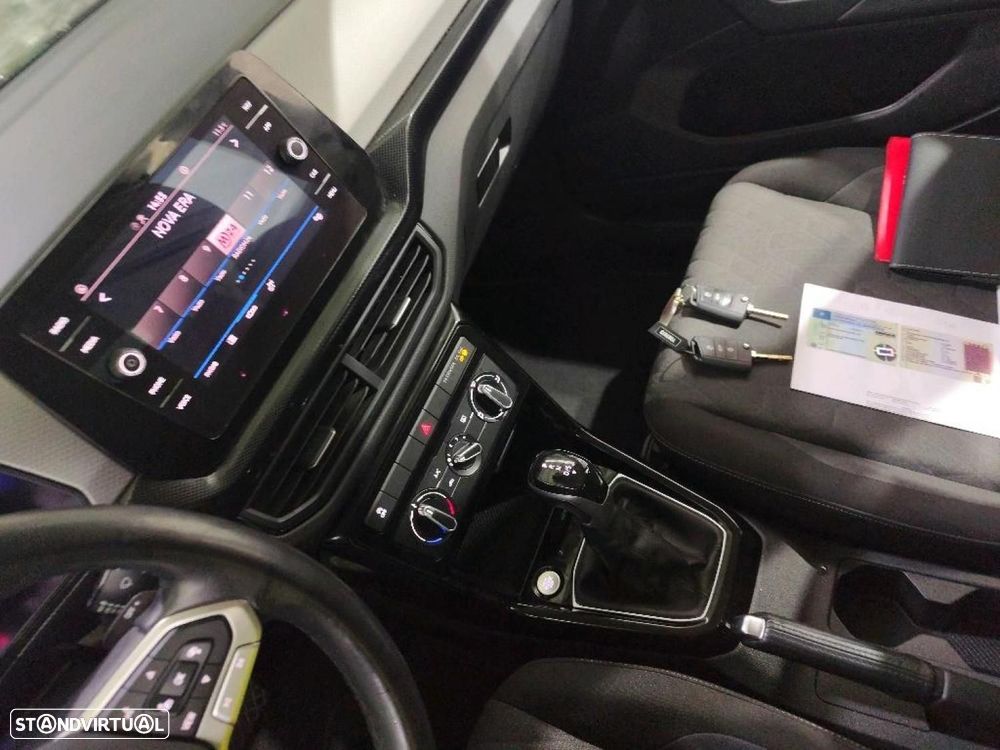 VW T-Cross 1.0 TSI Urban DSG - 16