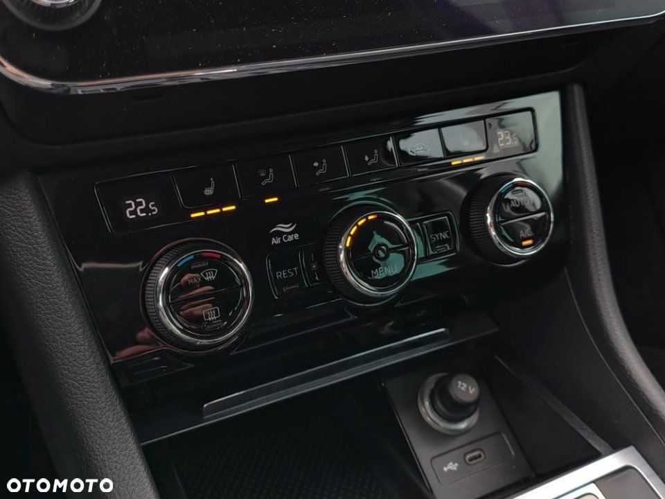 Skoda Superb - 35