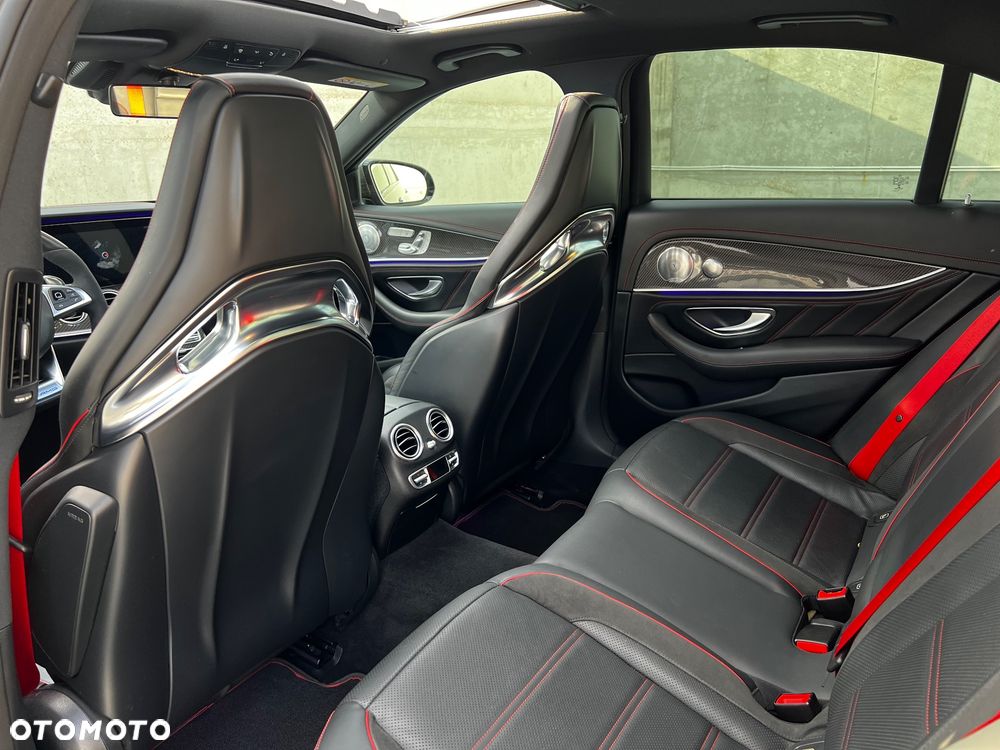 Mercedes-Benz Klasa E 43 AMG 4-Matic - 14