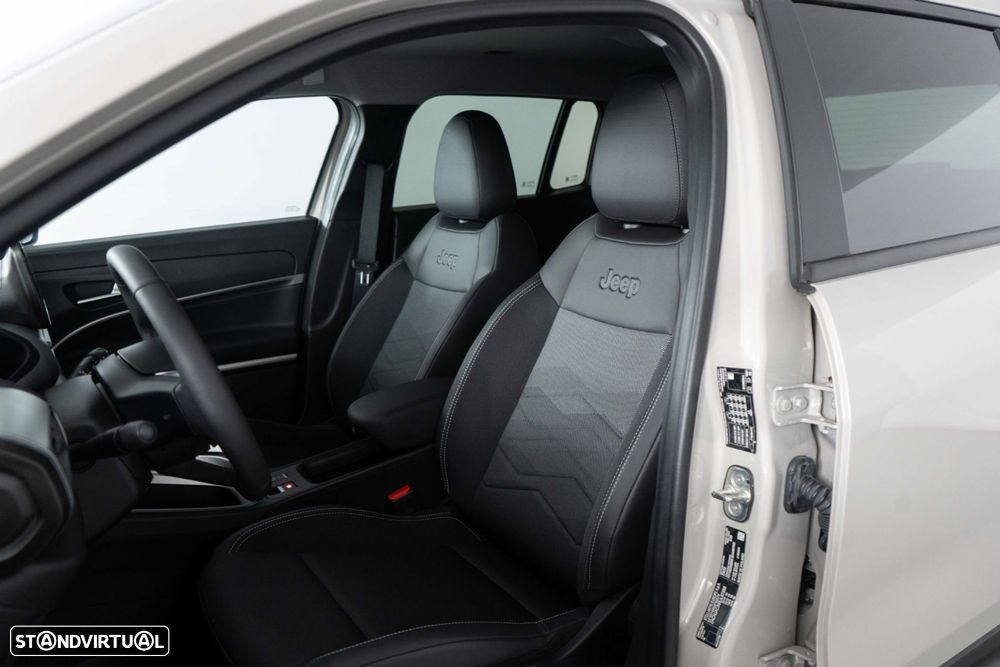 Jeep Avenger 54 kWh Summit - 10