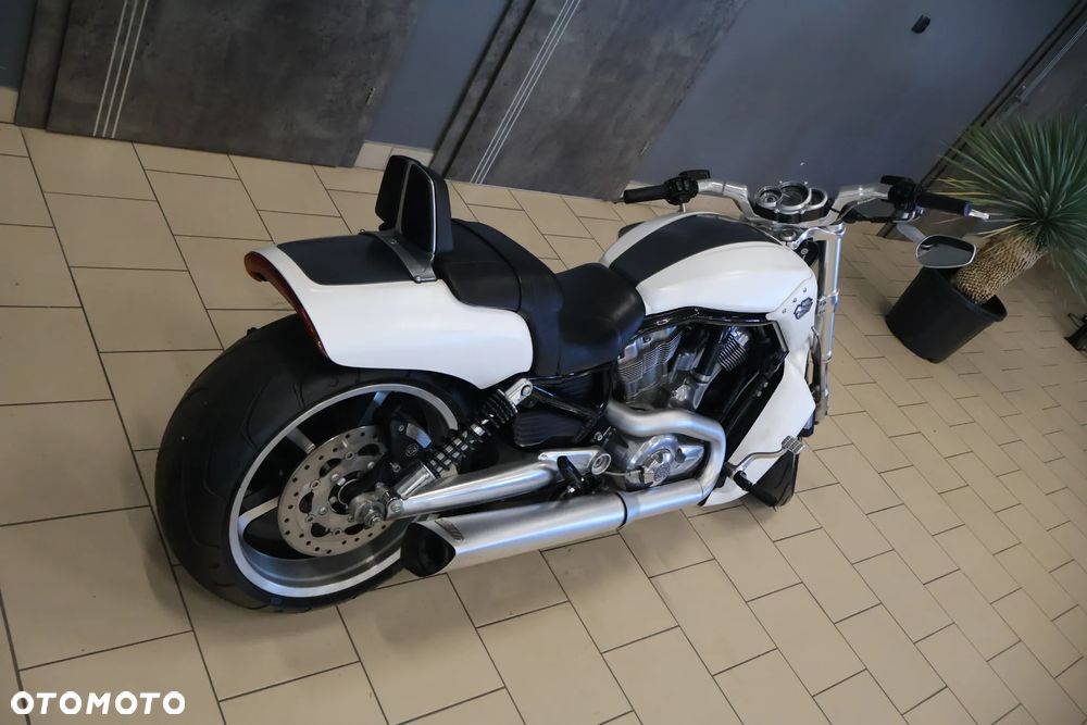 Harley-Davidson V-Rod Muscle - 6