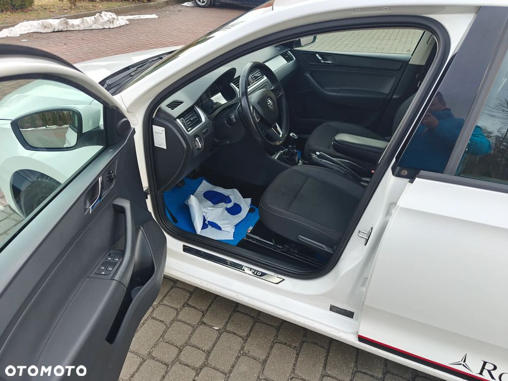 Skoda RAPID 1.6 TDI DPF Ambition - 11