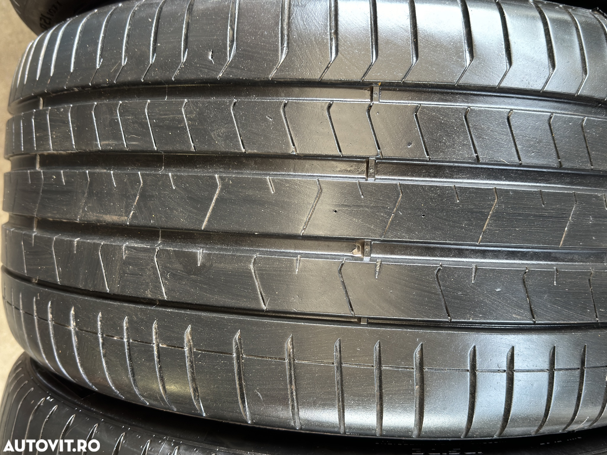 Vând set anvelope 275/40/21-315/35/21 Pirelli de vară cu runflat ca noi - 4