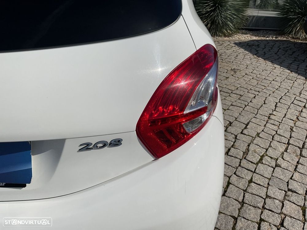 Peugeot 208 1.4 HDi Access - 14