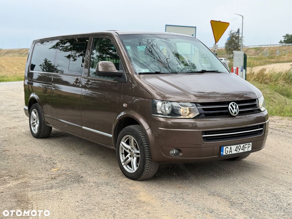 Volkswagen Multivan - 2