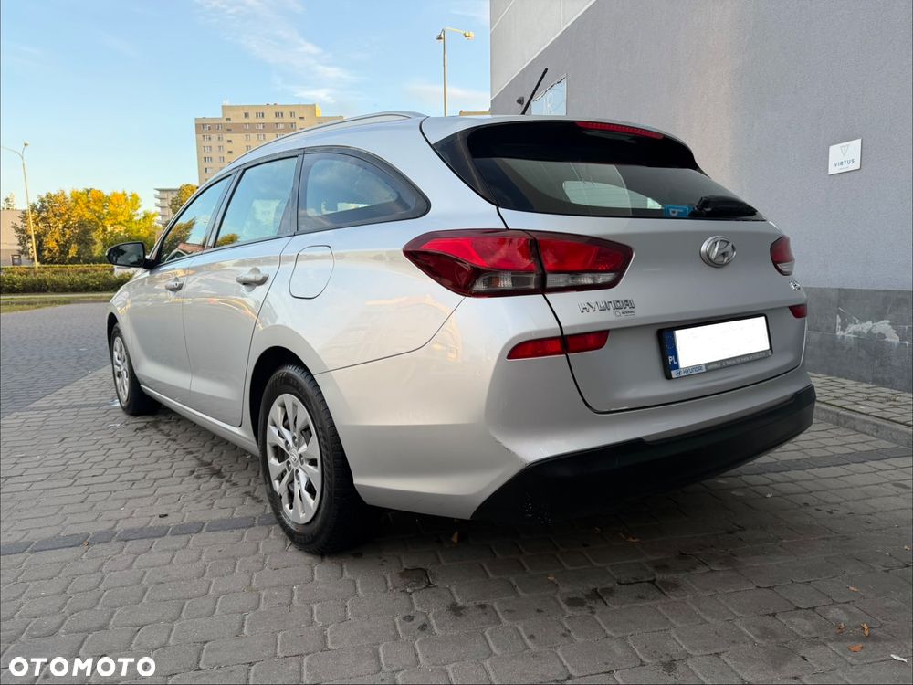 Hyundai i30 1.6 CRDi Classic + - 7