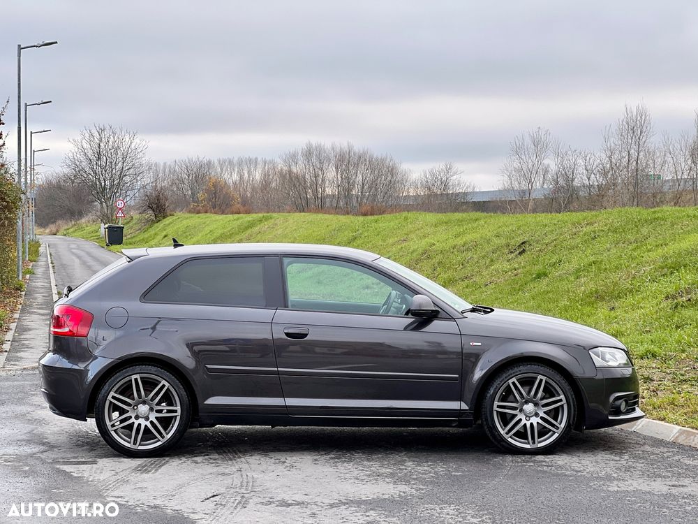 Audi A3 2.0 TDI DPF S Line Sportpaket plus - 2