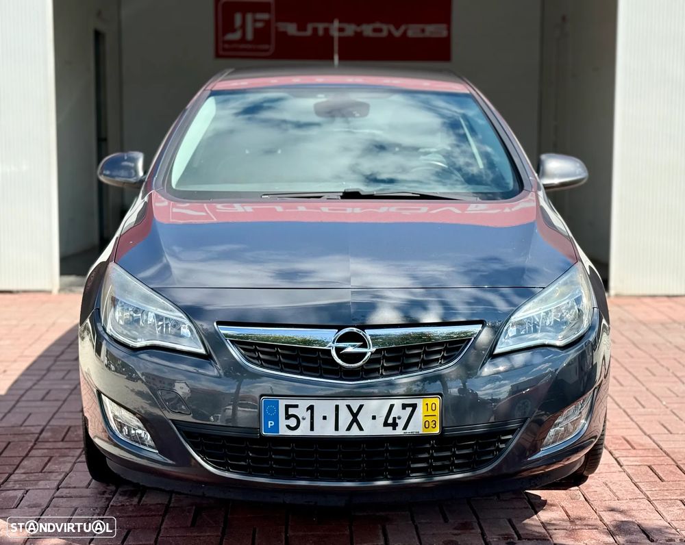 Opel Astra 1.7 CDTi Cosmo - 3