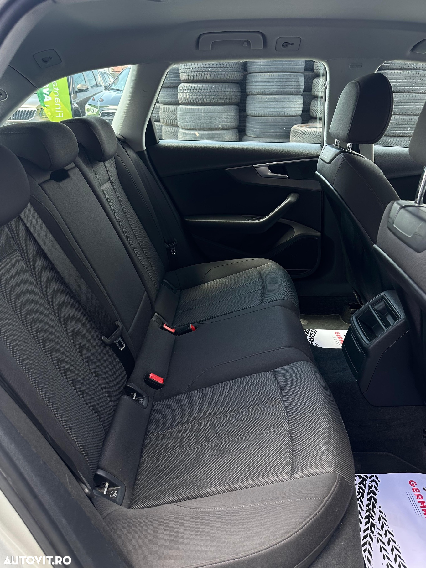 Audi A4 Avant 2.0 TDI quattro S tronic - 8