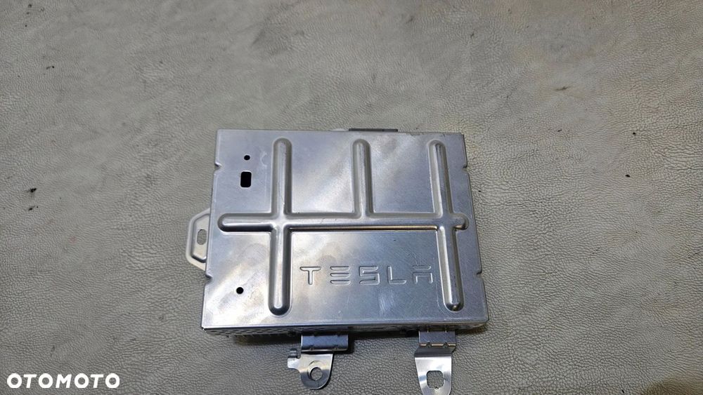 wzmacniacz amplifer tesla model y 1507152-01-b - 3