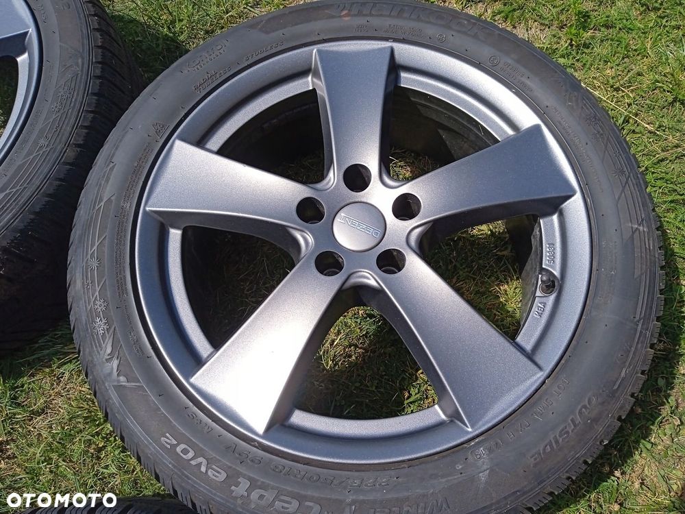 Felgi aluminiowe 5x112 Audi Q2 Q3 Skoda Karoq Tiguan BMW X2 X3 opony 8x18 - 5