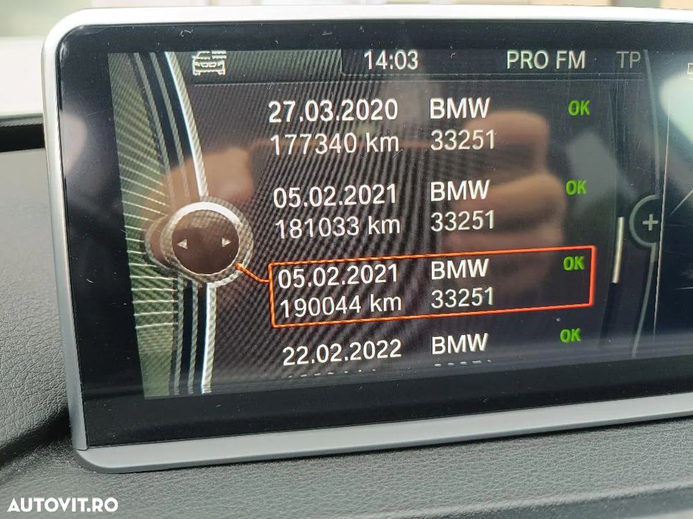 BMW Seria 3 318d GT Sport Line - 32