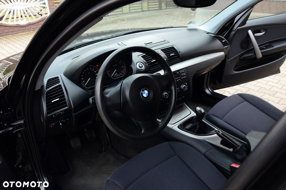 BMW Seria 1 - 19