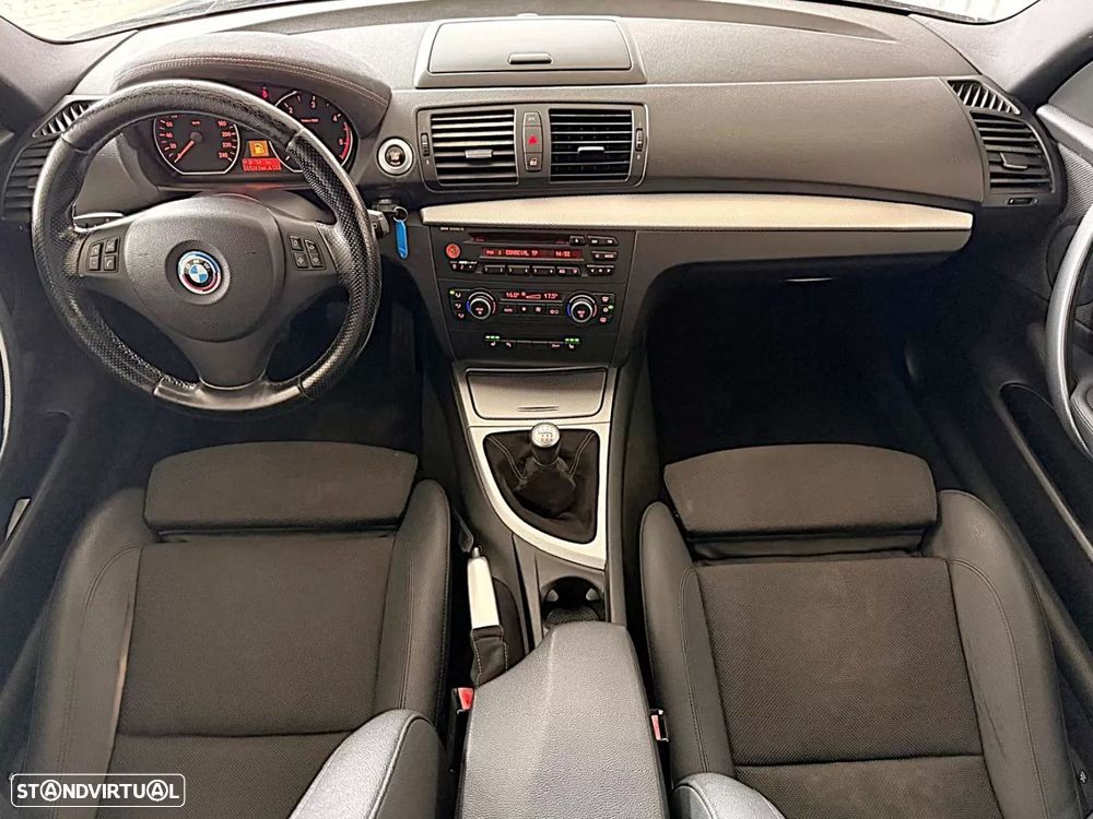 BMW 118 d Pack M - 37