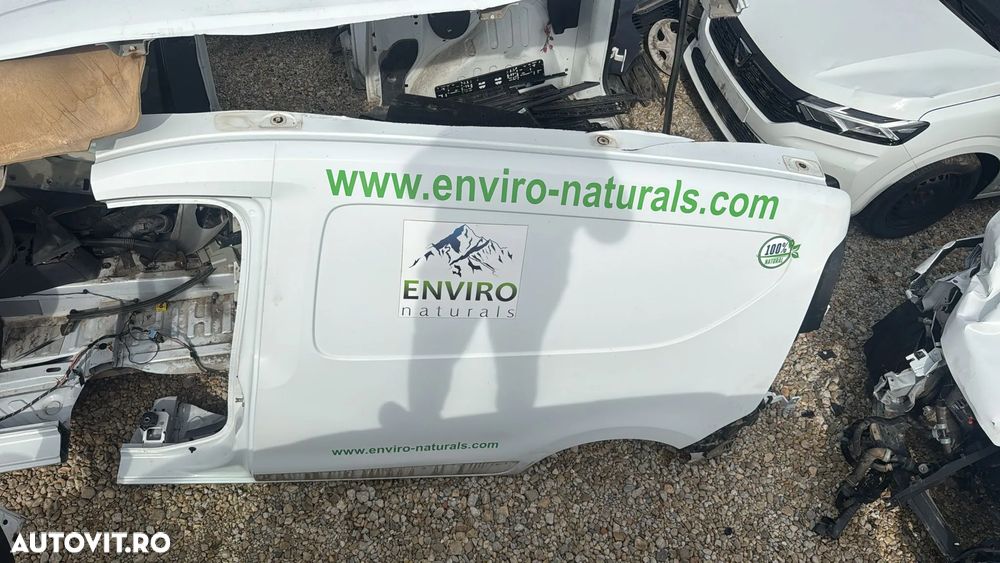 ARIPA STANGA SPATE DACIA DUKKER