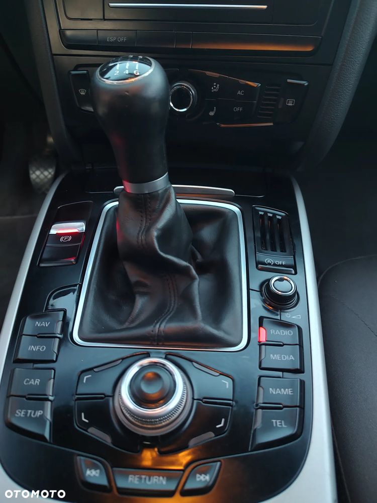Audi A4 Avant 2.0 TDI - 10