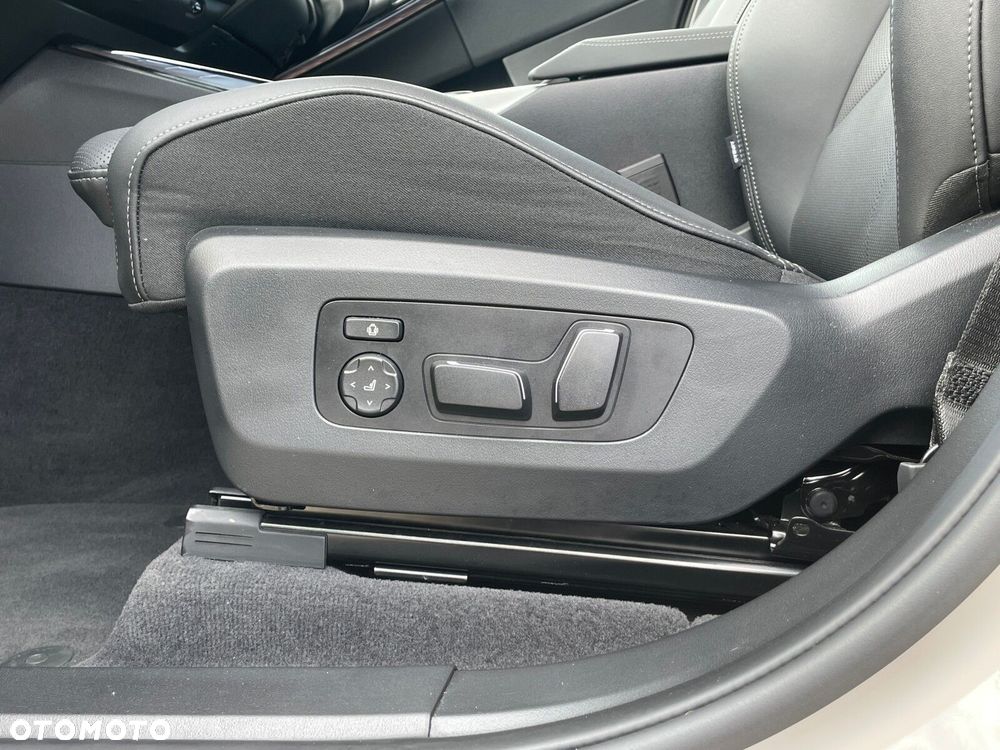BMW X3 xDrive20d mHEV - 25